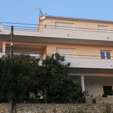 Apartment Mina Okrug Gornji