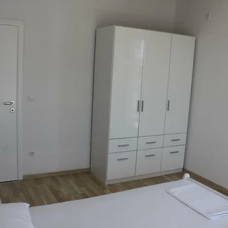 Mina Apartment Okrug Gornji
